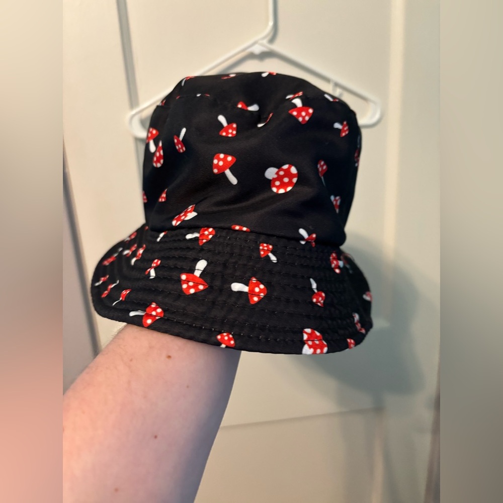 Mushroom bucket hat